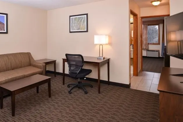 Süit, 1 En Büyük (King) Boy Yatak, Sigara İçilmez (One-Bedroom Suite)