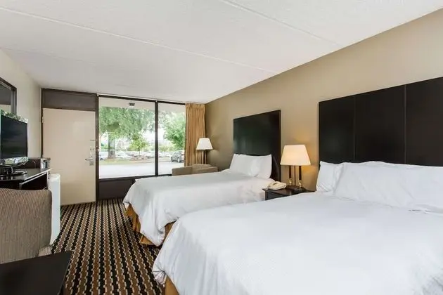 Oda, 2 Çift Kişilik Yatak, Sigara İçilmez