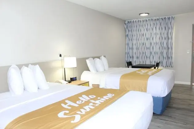 Oda, 2 Büyük (Queen) Boy Yatak, Sigara İçilmez