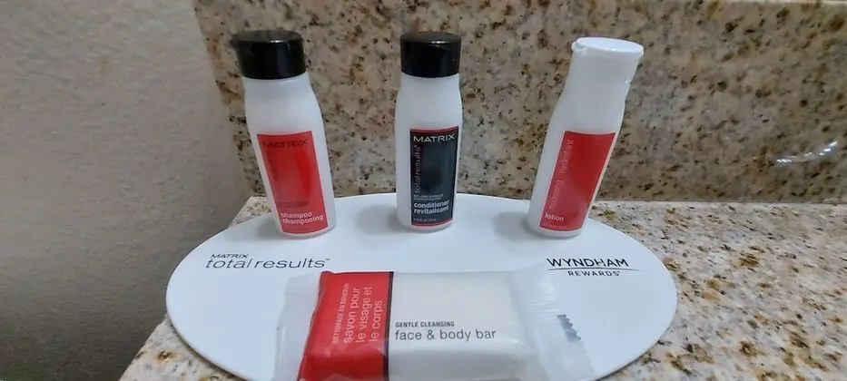 Oda, 1 Büyük (Queen) Boy Yatak, Engellilere Uygun, Sigara İçilmez