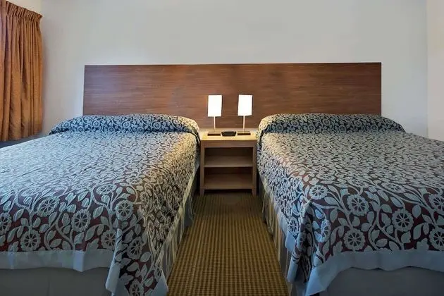 Standard Oda, 2 Büyük (Queen) Boy Yatak