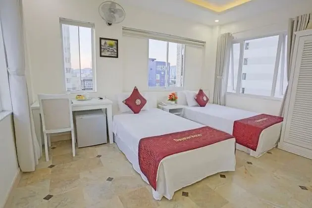 Deluxe Tek Büyük veya İki Ayrı Yataklı Oda, Özel Banyo, Plaj Kenarı