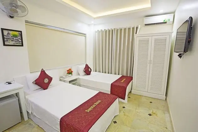 Deluxe Tek Büyük veya İki Ayrı Yataklı Oda, Özel Banyo, Plaj Kenarı