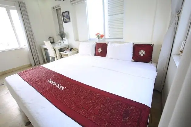 Deluxe Tek Büyük veya İki Ayrı Yataklı Oda, Özel Banyo, Plaj Kenarı