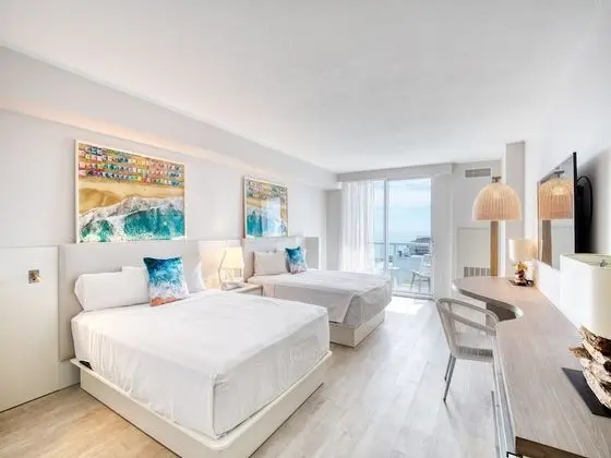 Standard Queen Room with Ocean View