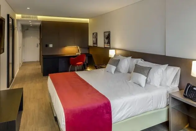 Classic Oda, 1 En Büyük (King) Boy Yatak, Şehir Manzaralı