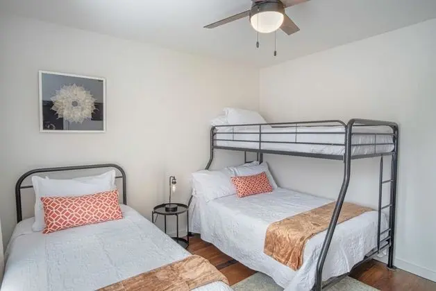 Ev (3 Bedrooms)