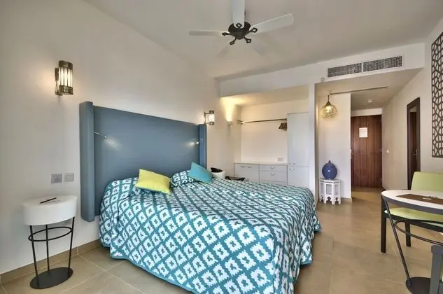 Executive lounge access, Standard Double or Twin Room, Balcony