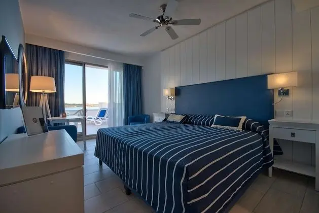 Executive lounge access, Double or Twin room (Sea View)