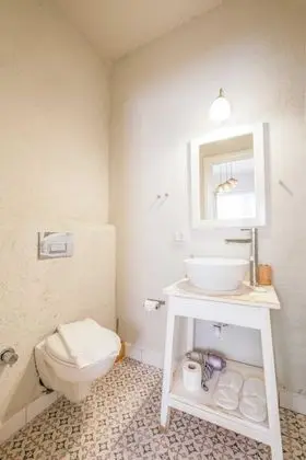 Superior Oda, Şehir Manzaralı, Giriş Katı