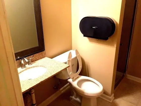 Basic Ortak Ranzalı Oda, Karma Ranzalı Oda (8-bed)
