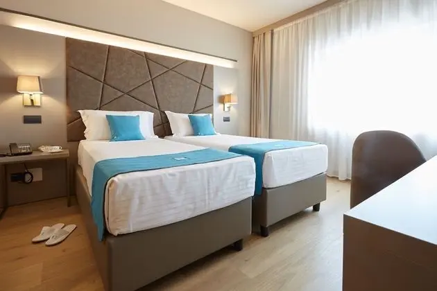 İki Ayrı Yataklı Oda