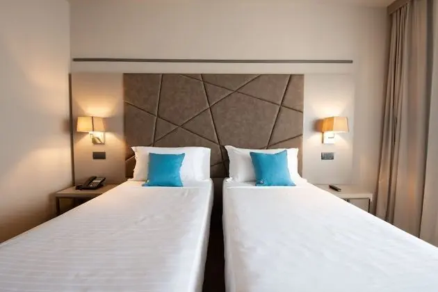 İki Ayrı Yataklı Oda