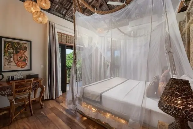 Sunrise Room