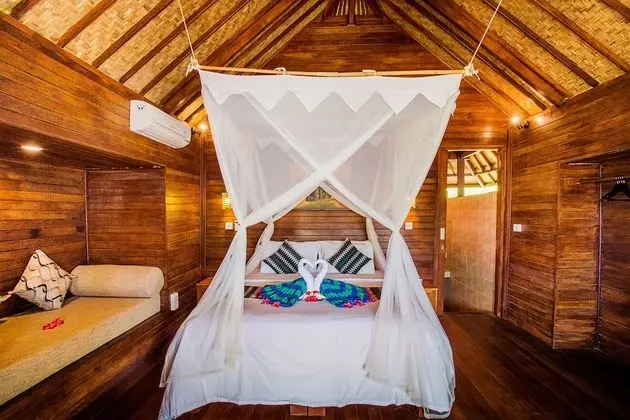 Deluxe Kır Evi