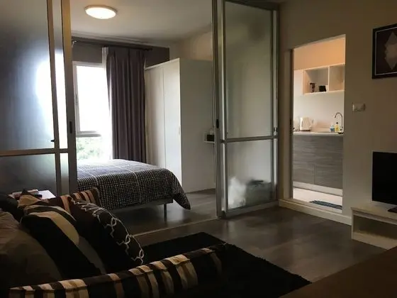 Studio High Floor