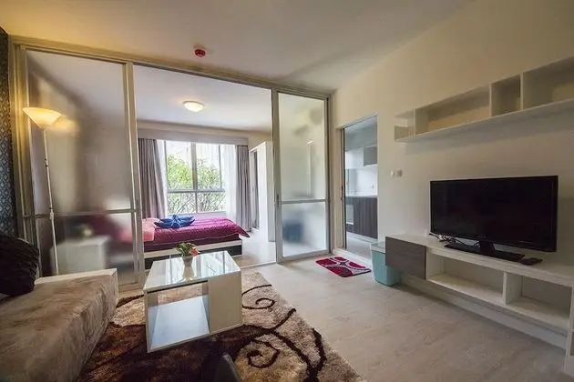 1 Bedroom Condo