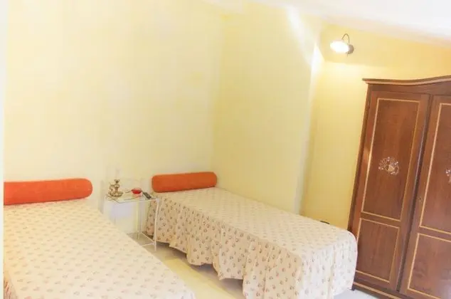 Comfort Üç Kişilik Oda, Ortak Banyo