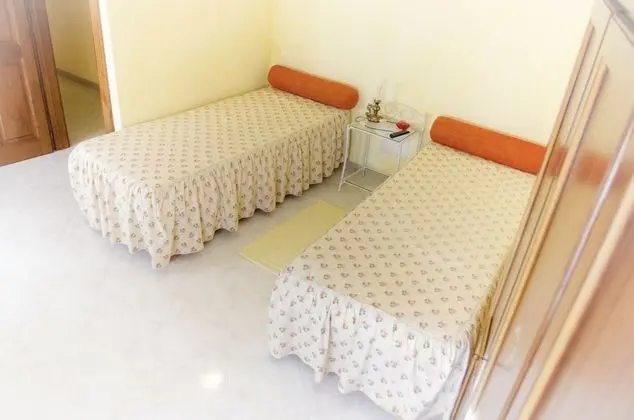 Comfort Üç Kişilik Oda, Ortak Banyo