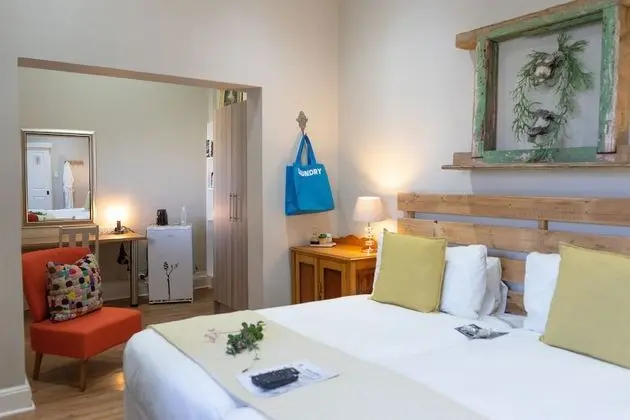 Luxury Tek Büyük veya İki Ayrı Yataklı Oda, Banyolu/Duşlu, Bahçeli