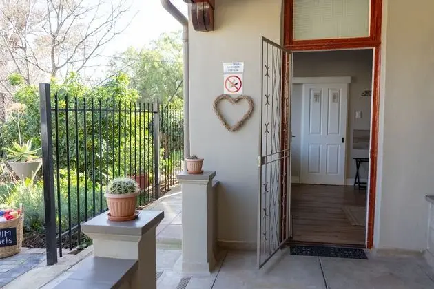 Luxury Tek Büyük Yataklı Oda, 1 Büyük (Queen) Boy Yatak, Banyolu/Duşlu, Bahçe Manzaralı