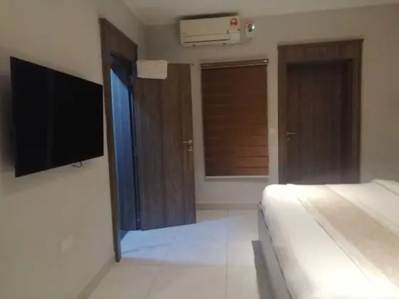 Tek Büyük Yataklı Oda