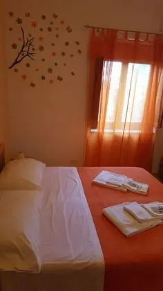 Tek Büyük Yataklı Oda, Bağlantılı Odalar