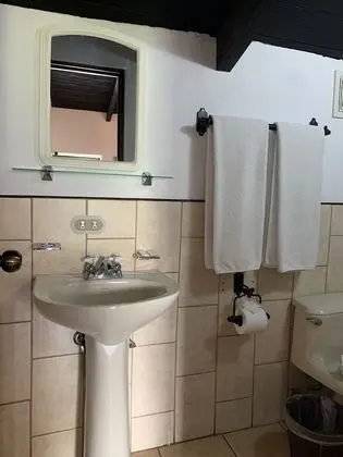 Basic Tek Büyük Yataklı Oda