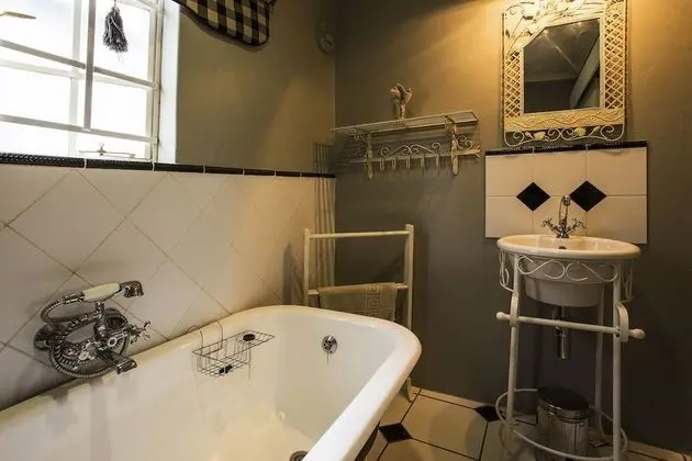 Luxury Tek Büyük Yataklı Oda