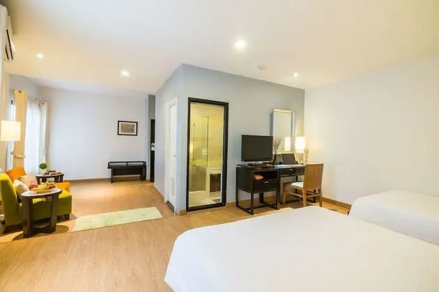 Deluxe Family Room