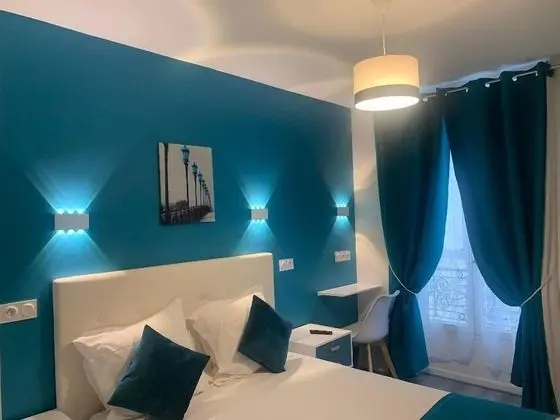 Tek Büyük Yataklı Oda