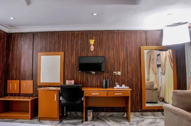 Executive Oda (Royale)