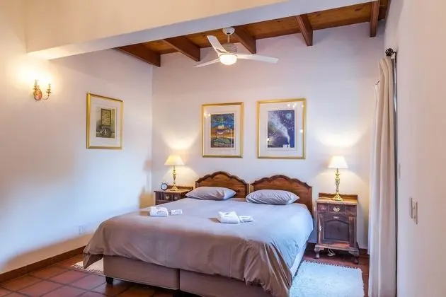 Süit, 1 En Büyük (King) Boy Yatak, Sigara İçilmez, Havuz Manzaralı