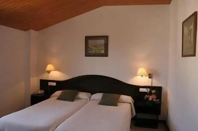 Dört Kişilik Oda (2 Adults + 2 children)