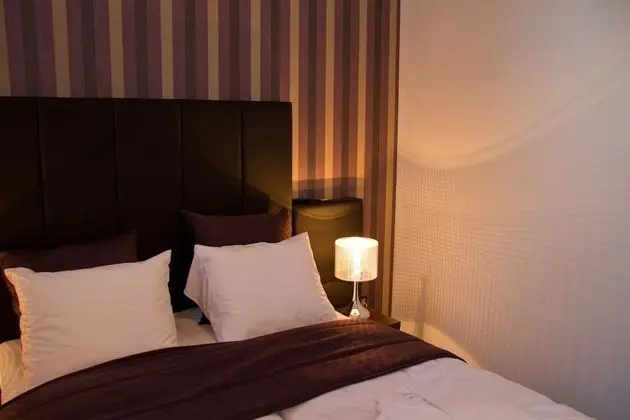 Business Dört Kişilik Oda