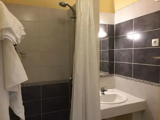 Business Büyük Yataklı Tek Kişilik Oda