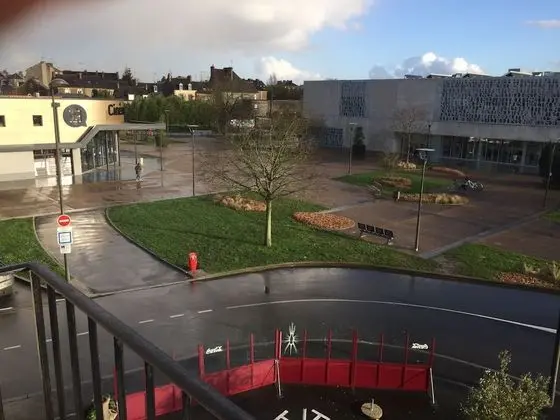 Classic Tek Büyük Yataklı Oda