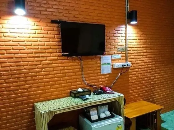 Standard Tek Büyük veya İki Ayrı Yataklı Oda, Bahçe Manzaralı