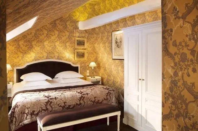 Suite (Mme de Pompadour)