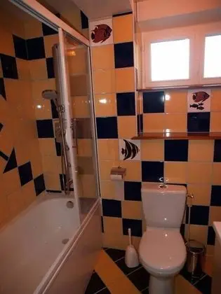 Üç Kişilik Oda, Liman Manzaralı, Denize Bakan