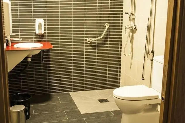 Ortak Ranzalı Oda, Sigara İçilmez