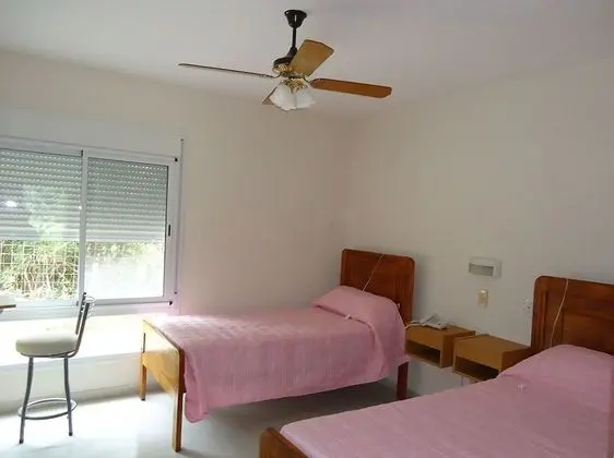 Standard Tek Büyük veya İki Ayrı Yataklı Oda, 1 Çift Kişilik veya 2 Tek Kişilik Yatak, Özel Banyo