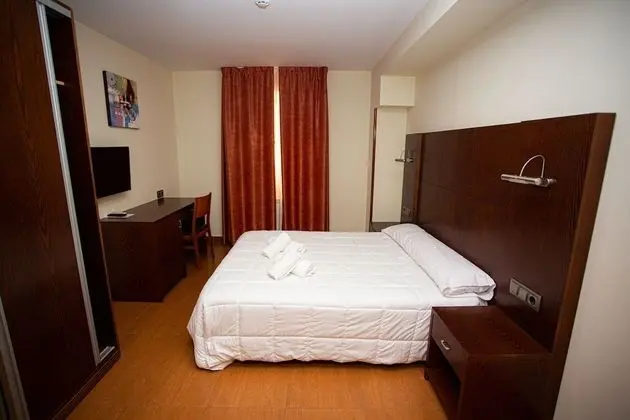 Tek Büyük Yataklı Oda