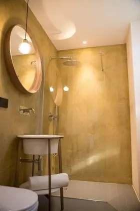 Standard Tek Büyük Yataklı Oda