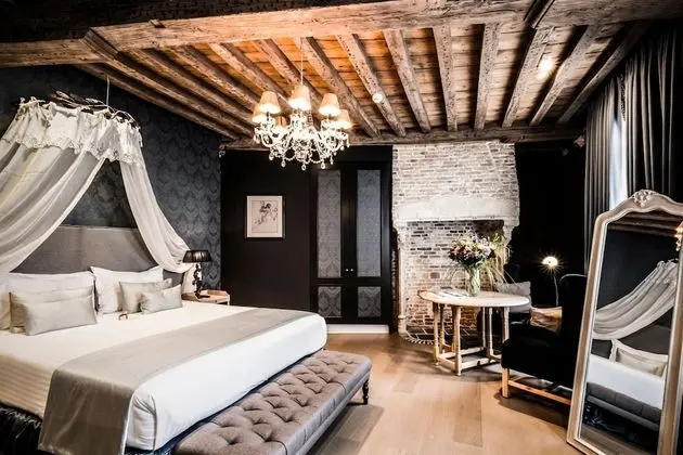 Deluxe Junior Suite