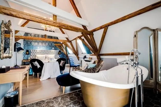 Executive Junior Suite