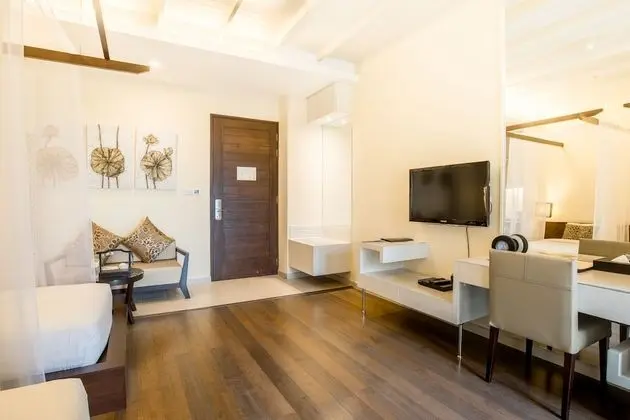 Grand Deluxe Room Only