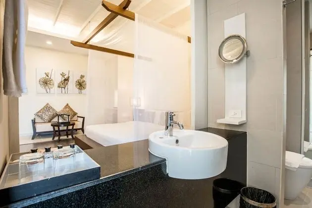 Grand Deluxe Room Only