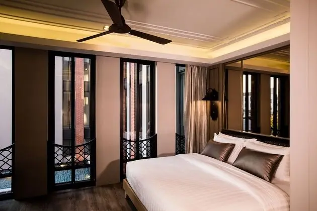 Deluxe Room with Pool View
