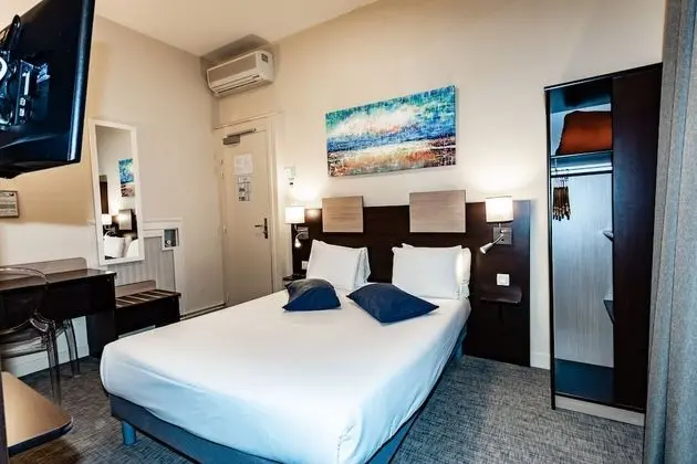 Chambre Double (Climatisée)